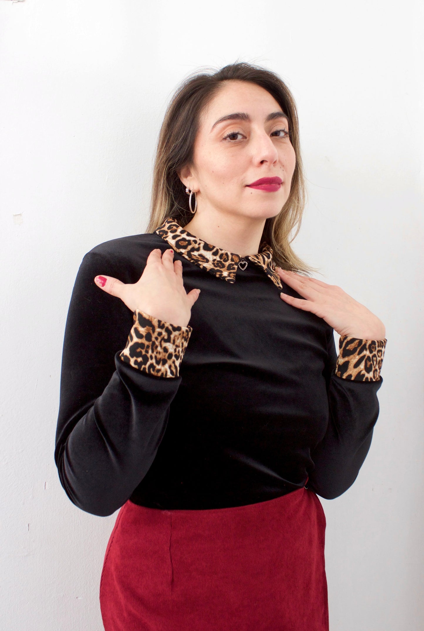 POLERA VELVET CUELLO PRINT