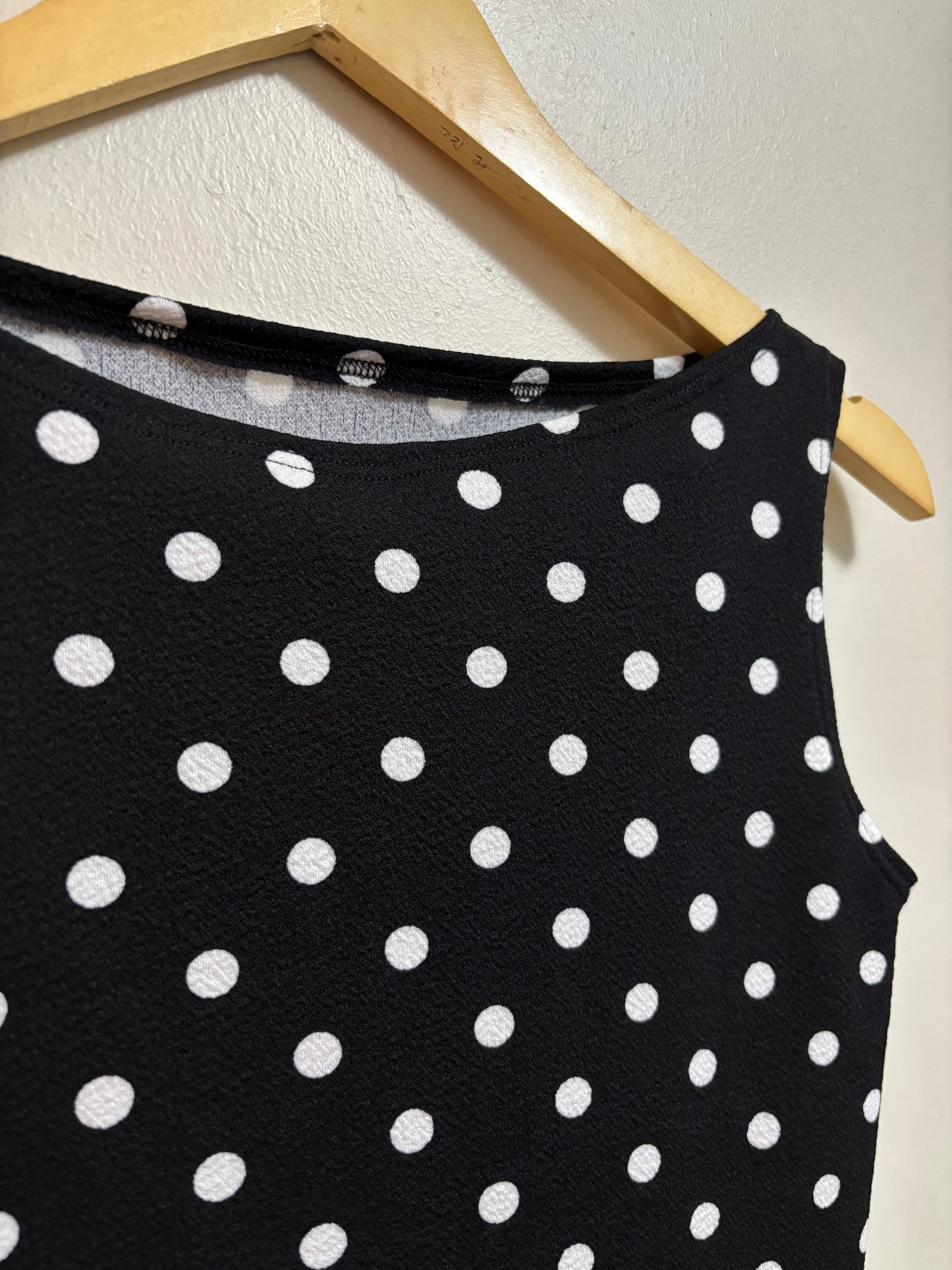 Top polka dots negro