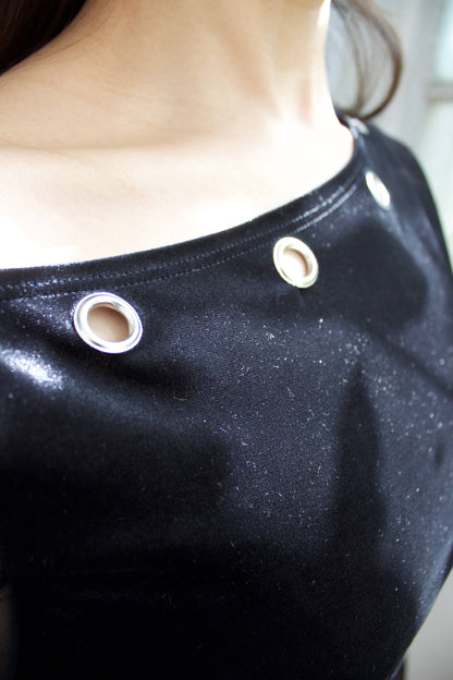 TOP VELVET OJETILLOS