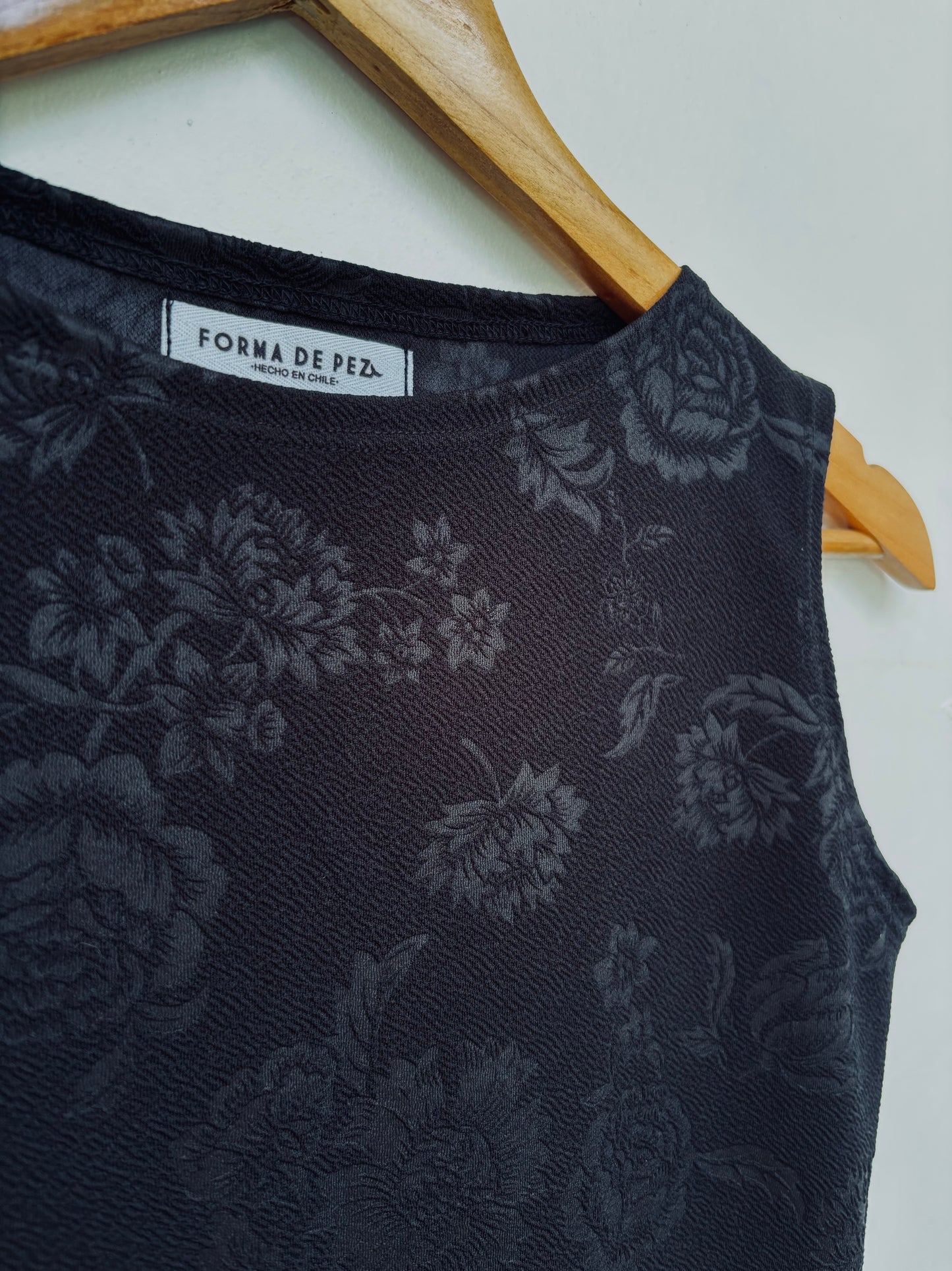 VESTIDO MINI ROSAS NEGRAS