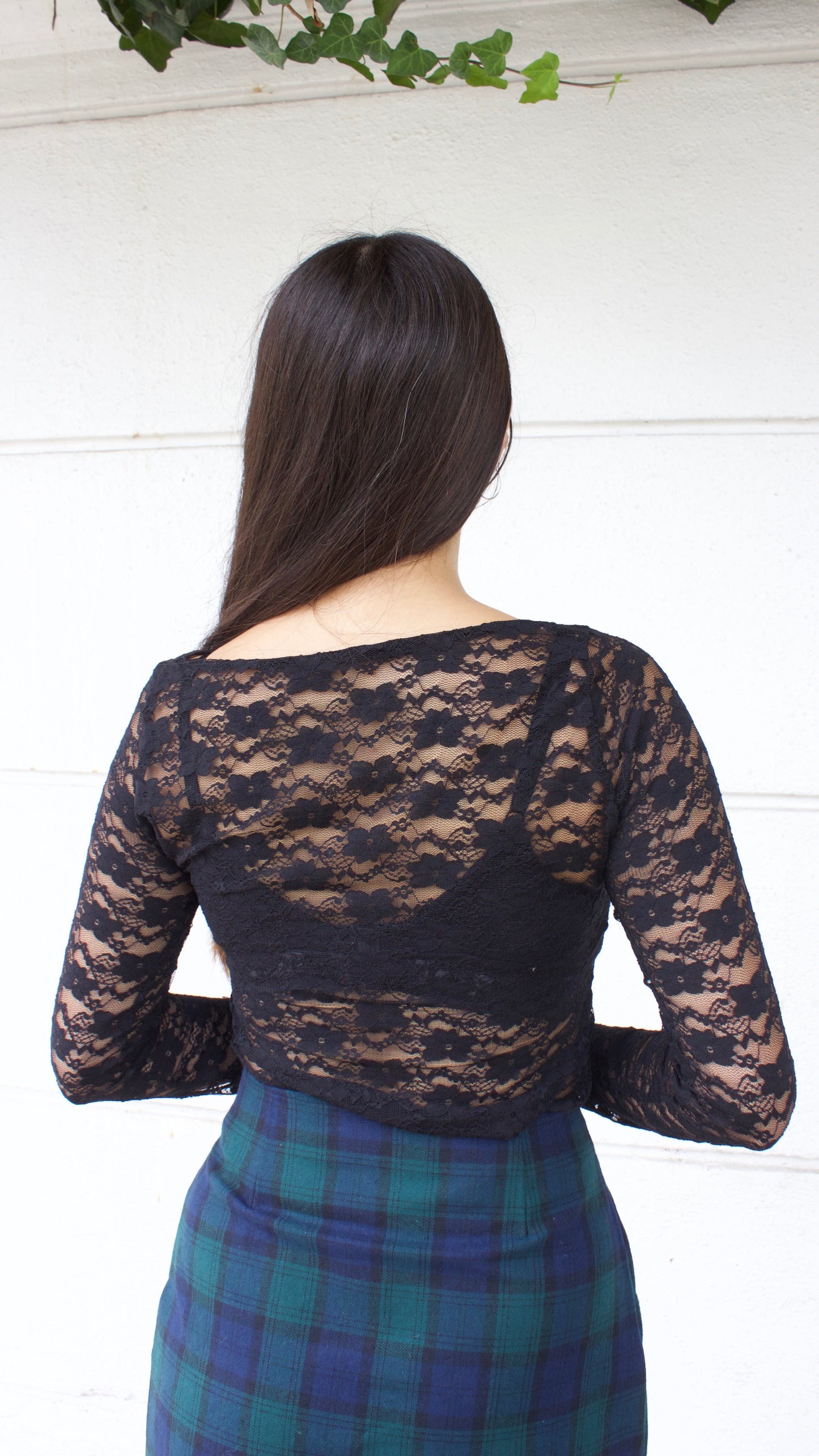 POLERA ENCAJE NEGRO