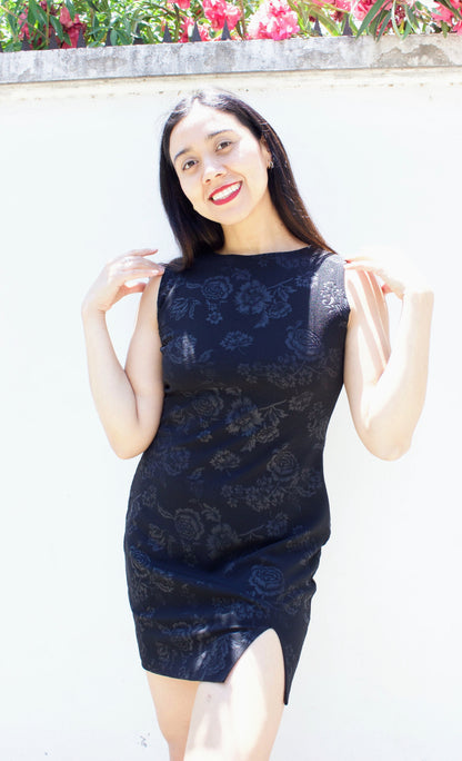 VESTIDO MINI ROSAS NEGRAS