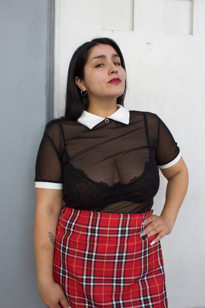 POLERA MALLA CUELLO BLANCO